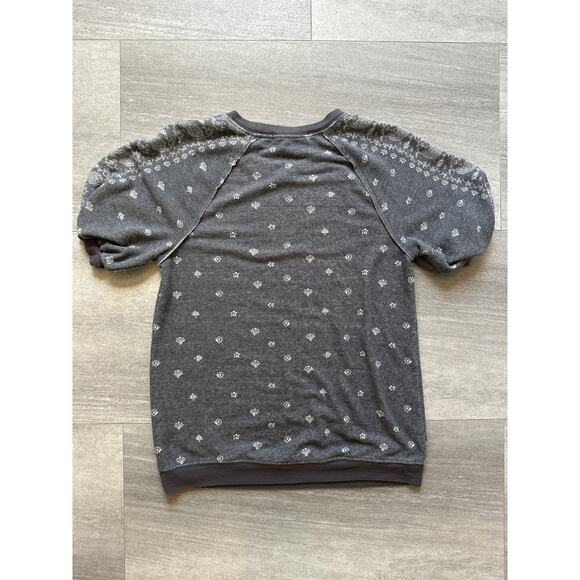 Rewind Gray Short Puff Sleeve Sweater with White Floral Size Small - Picture 3 of 3